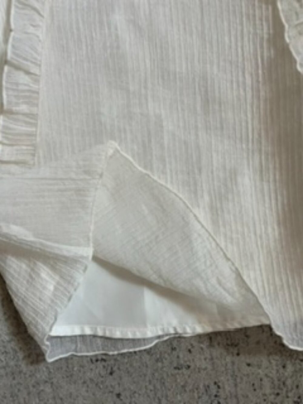 🧡3/$15 H&M Ruffle-Detail Flutter Sleeves White/Off White Dress 5T - Picture 4 of 6